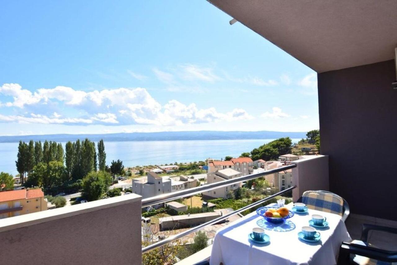 Apartment Rene Omiš Exterior foto